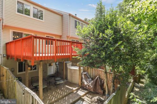 6023 Chicory Pl, Alexandria VA 22310-1795 exterior