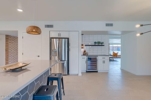 8901 Mcclellan St, Tucson AZ  85710-4420 exterior