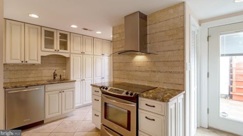 1218 29th St, Washington DC  20007-3331 exterior