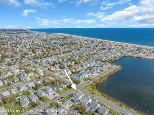 400 Newark Ave, Point Pleasant Beach NJ 08742-4141 exterior