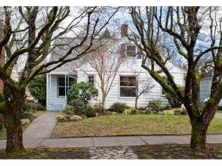 1916 29th Ave, Portland, OR 97210-2230