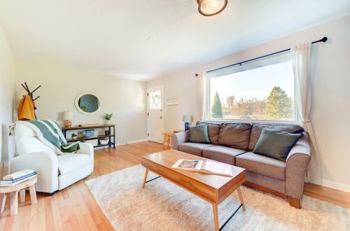 210 Johnston Rd, Pittsburgh PA  15241-2555 exterior