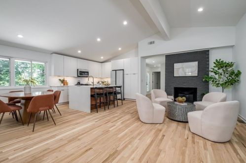 1639 Crestline Dr, Atlanta GA  30345-3820 exterior