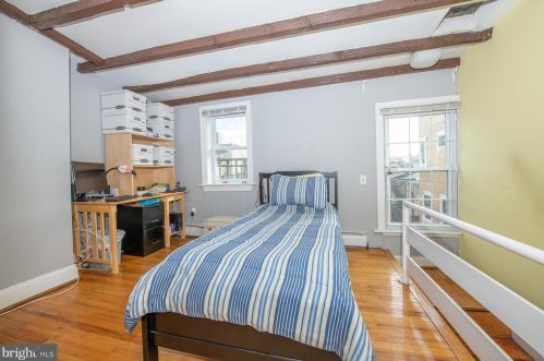 605 20 St, Philadelphia PA 19140-1005 exterior