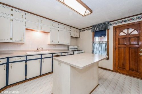 1451 72, Milwaukee WI 53214-4701 exterior