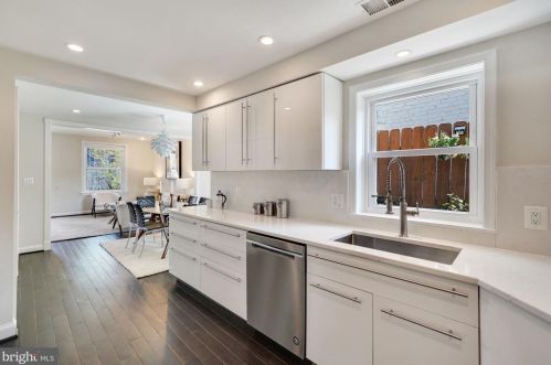 210 N St, Washington DC  20001-3534 exterior