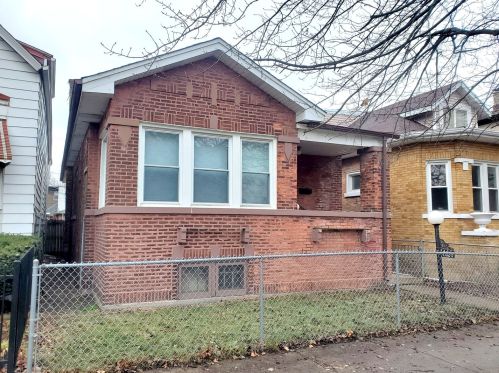 7835 Champlain Ave, Chicago, IL 60619-3005
