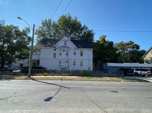 735 Belmont Ave, Springfield MA 01108-1637 exterior