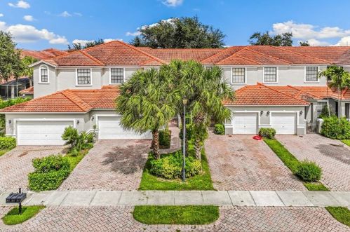 15095 Summit Place Cir, Naples FL 34119-4106 exterior