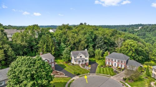 1647 Pinehurst Ct, Pittsburgh, PA 15237-1597