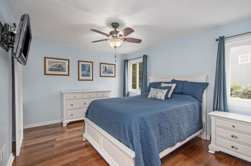 5163 Lewsinda Ave, Kalamazoo MI 49009-3823 exterior