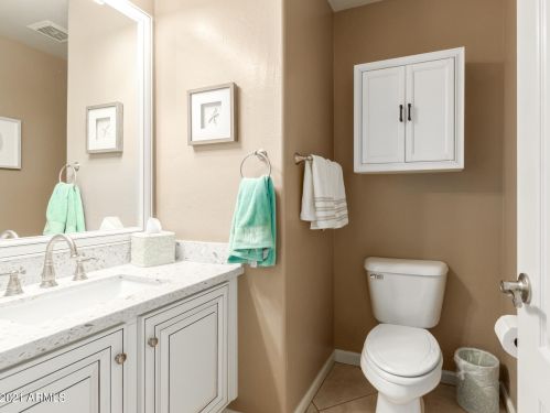 1872 Lantana Dr, Chandler AZ  85248-2170 exterior