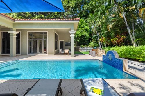 717 4 St, Boca Raton FL 33432-4107 exterior