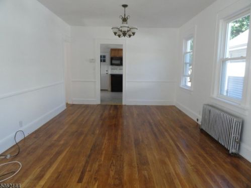 32 Mawhinney Ave, Paterson NJ 07506-1208 exterior