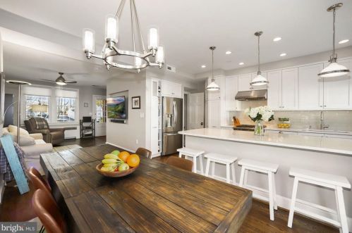 2334 Huidekoper Pl, Washington DC 20007-1827 exterior