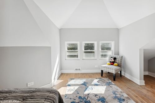 4647 Lawler Ave, Chicago IL  60638-2009 exterior