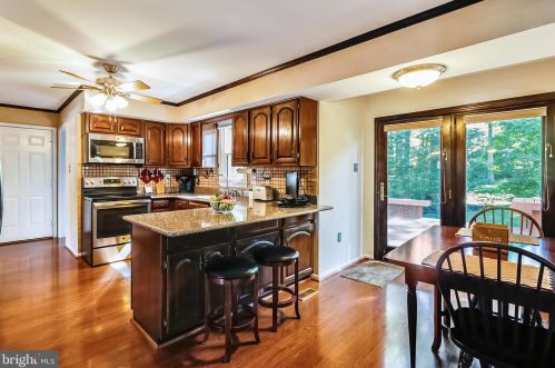 15523 Langside St, Silver Spring, MD 20905-4133