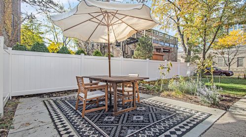 6211 Greenview Ave, Chicago IL  60660-1822 exterior