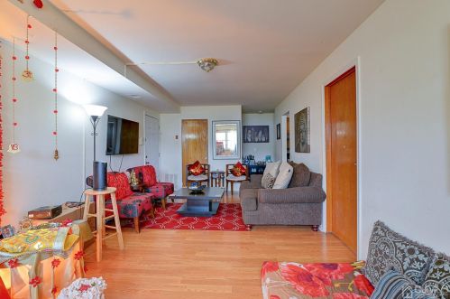 228 College Dr, Edison NJ  08817-5995 exterior