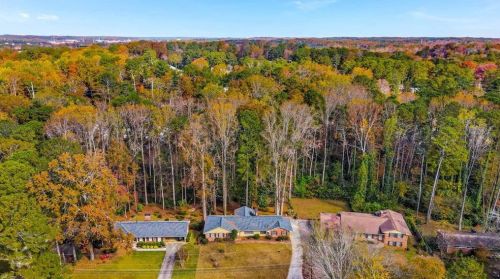 2607 Hawthorne Dr, Atlanta GA 30345-1328 exterior