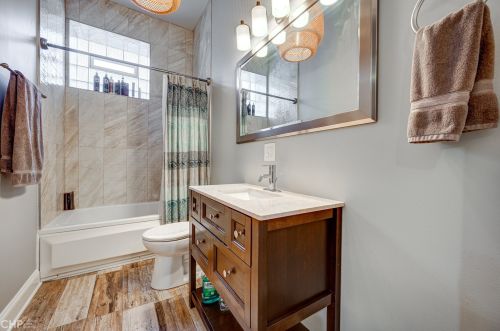 2439 Adams St, Chicago IL 60612-2921 exterior