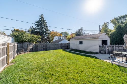 3758 5 Pl, Milwaukee WI 53204-3906 exterior