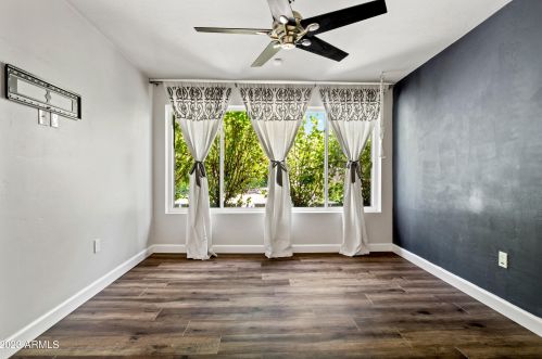 7035 15th St, Phoenix AZ  85020-5414 exterior