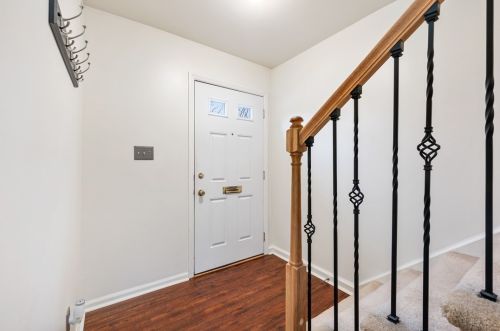 408 Country View Ct, Pittsburgh, PA 15205-1608