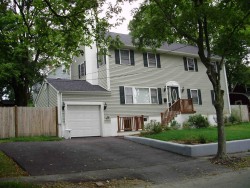 115 Fordham Rd, Newton, MA 02465-1208