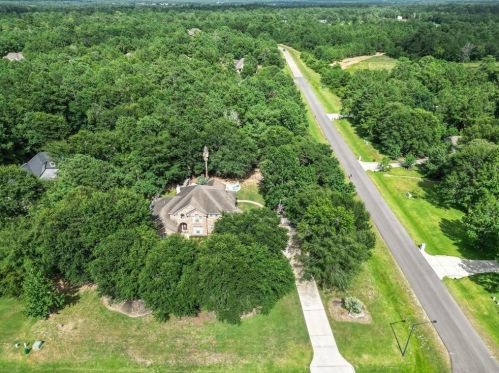 11637 Princess Ann Ct, Montgomery TX 77316-3604 exterior