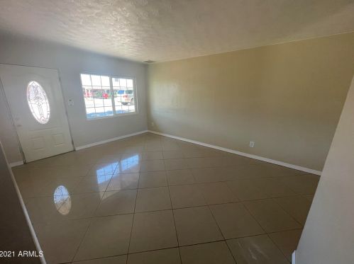 6739 33rd Ave, Phoenix AZ 85041-6332 exterior