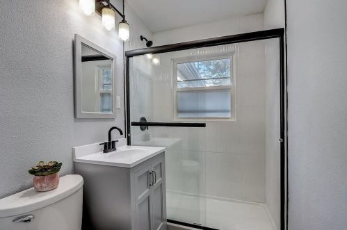 3379 57, Milwaukee WI 53218-4217 exterior