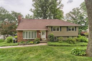 72 Oakwood Dr, Wayne, NJ 07470-5711