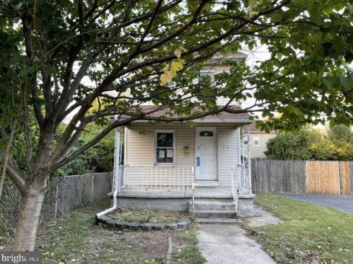 210 Arch St, Palmyra, NJ 08065-2338