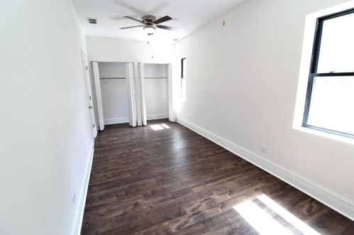 2234 California, Chicago IL 60645-3009 exterior