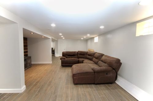 5835 Mason Ave, Chicago IL 60638-3608 exterior