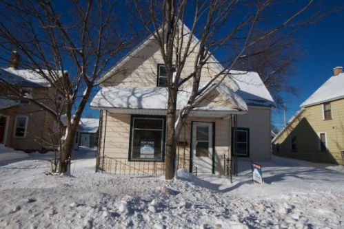 435 Cherry St, Negaunee MI  49866-1427 exterior
