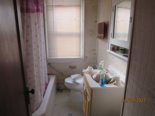 7328 Paulina St, Chicago IL 60626-1608 exterior