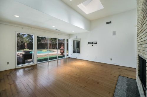 6719 Duffield Ct, Dallas TX  75248-1451 exterior