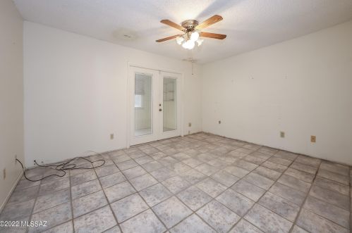 5242 Calle Montuoso, Tucson AZ 85745-9529 exterior