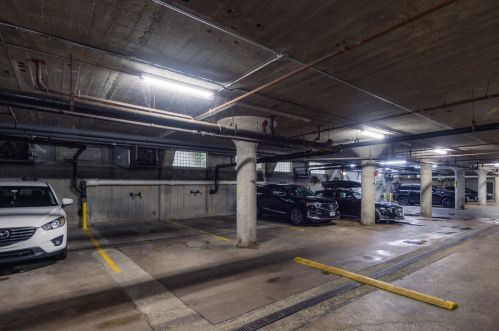 3963 Belmont Ave, Chicago IL  60618-5129 exterior