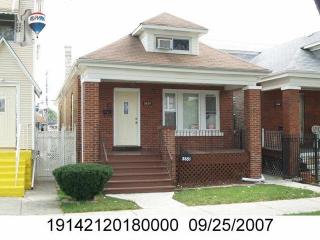 5651 Sawyer Ave, Chicago IL  60655-2533 exterior