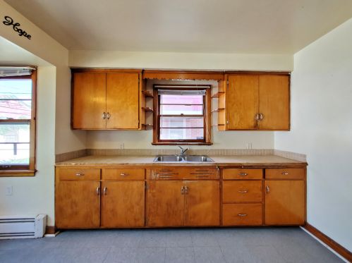 3172 46, Milwaukee WI 53210-2405 exterior