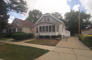 6820 Terrace Ct, Milwaukee WI  53213-3130 exterior