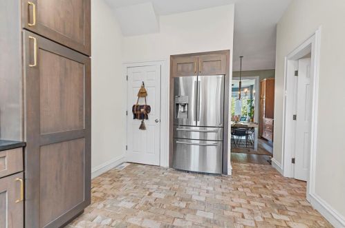 1921 Compton, Saint Louis MO 63104-1611 exterior