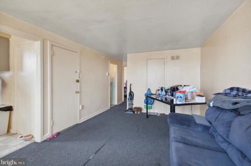 7935 Gilbert St, Philadelphia PA 19150-2501 exterior