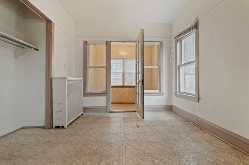 6417 Magnolia Ave, Chicago IL 60626-5306 exterior