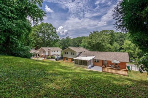 3559 Hidden Acres Dr, Atlanta GA 30340-4449 exterior