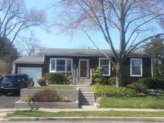 35 Lawrence Dr, Hackettstown, NJ 07840-2540