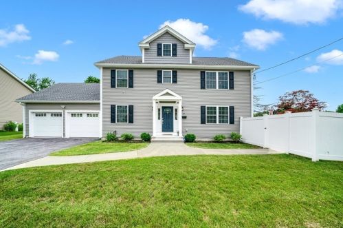 26 Lanesboro Rd, Worcester, MA 01606-1320